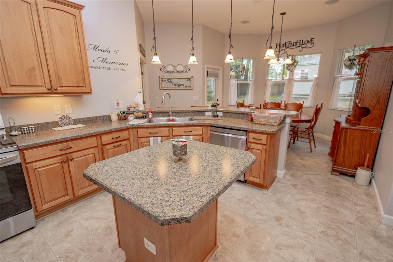 CREEKSIDE SUB - Residential