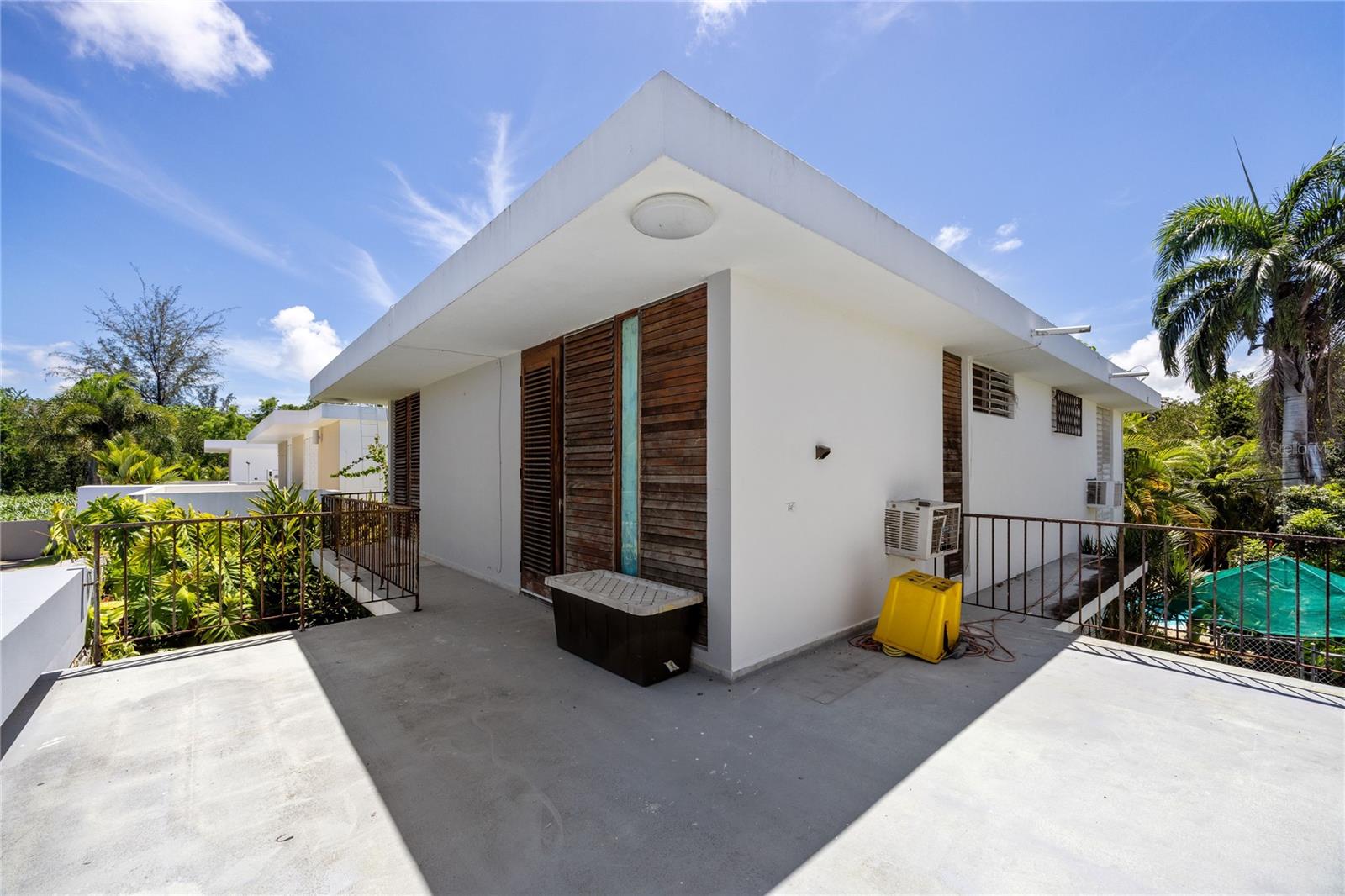 URB. VILLAMAR - Residential