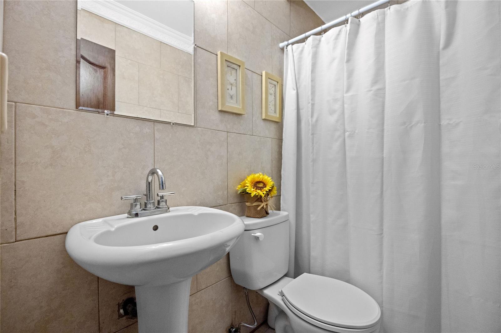 URB. VILLAMAR - Residential