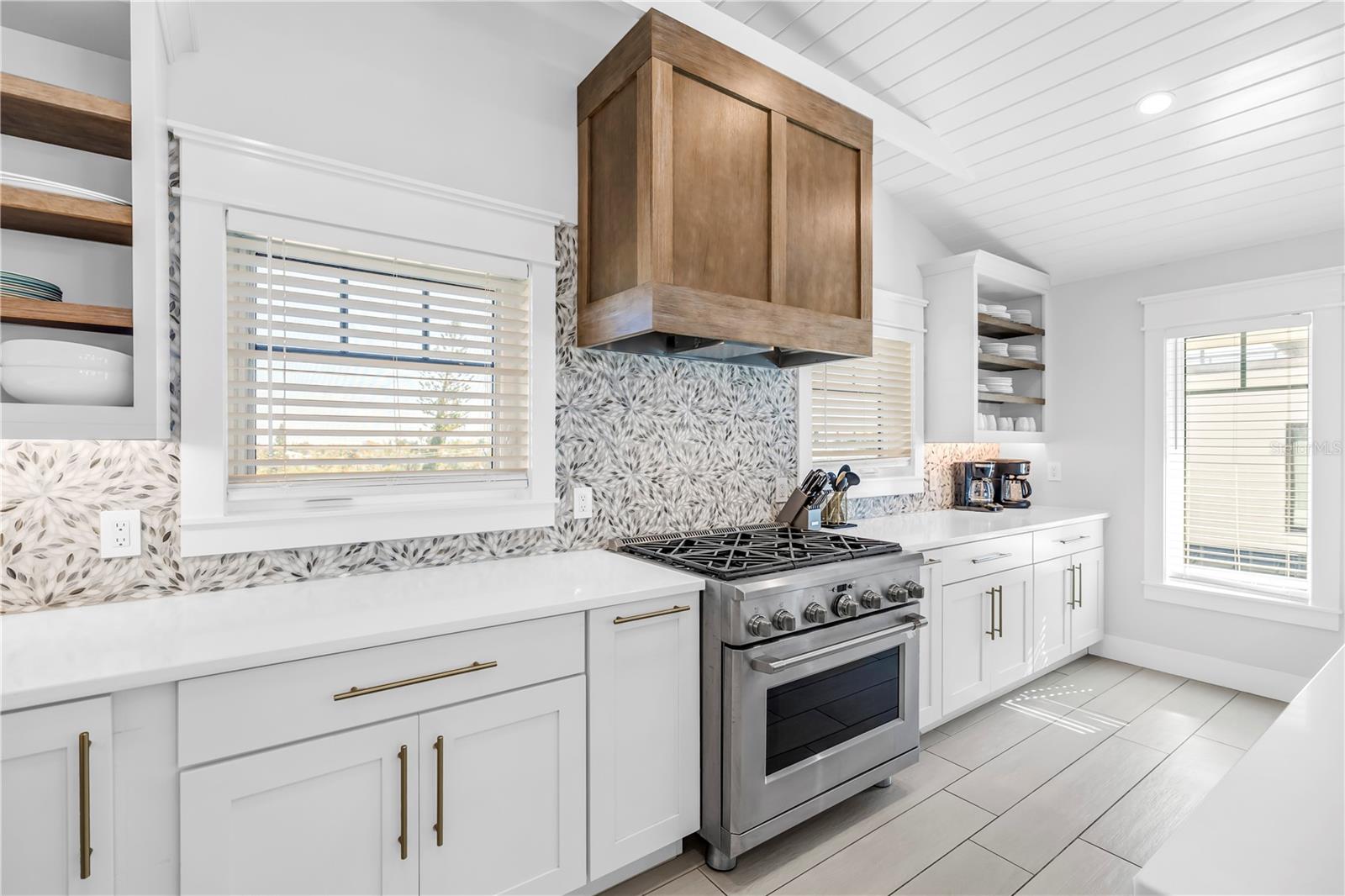 SARASOTA BEACH - Residential