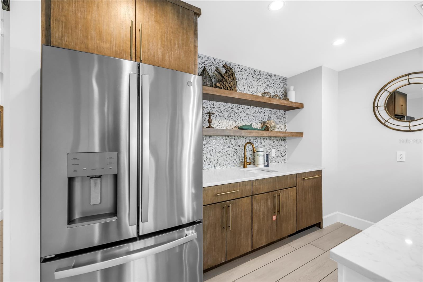 SARASOTA BEACH - Residential