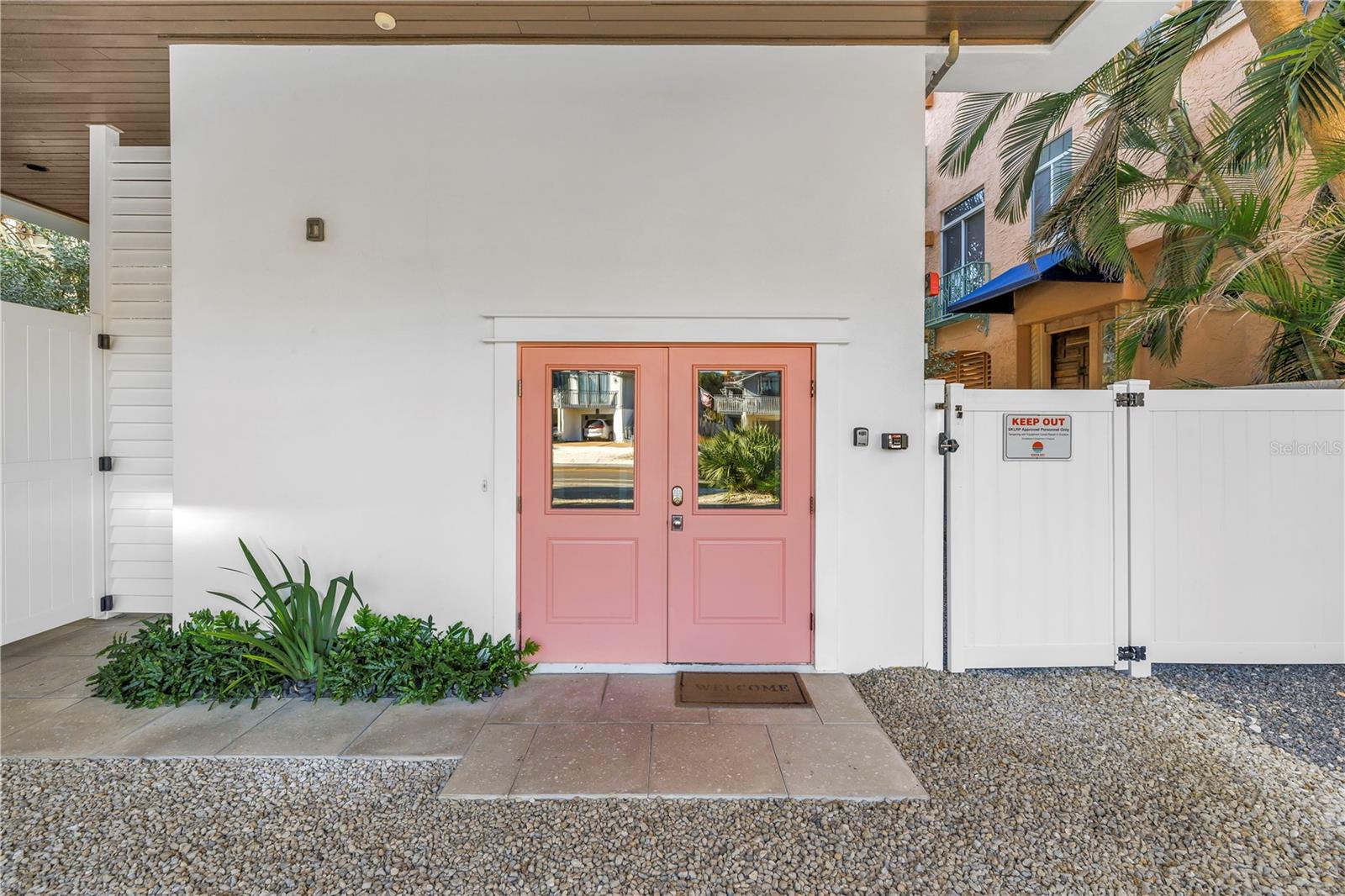 SARASOTA BEACH - Residential