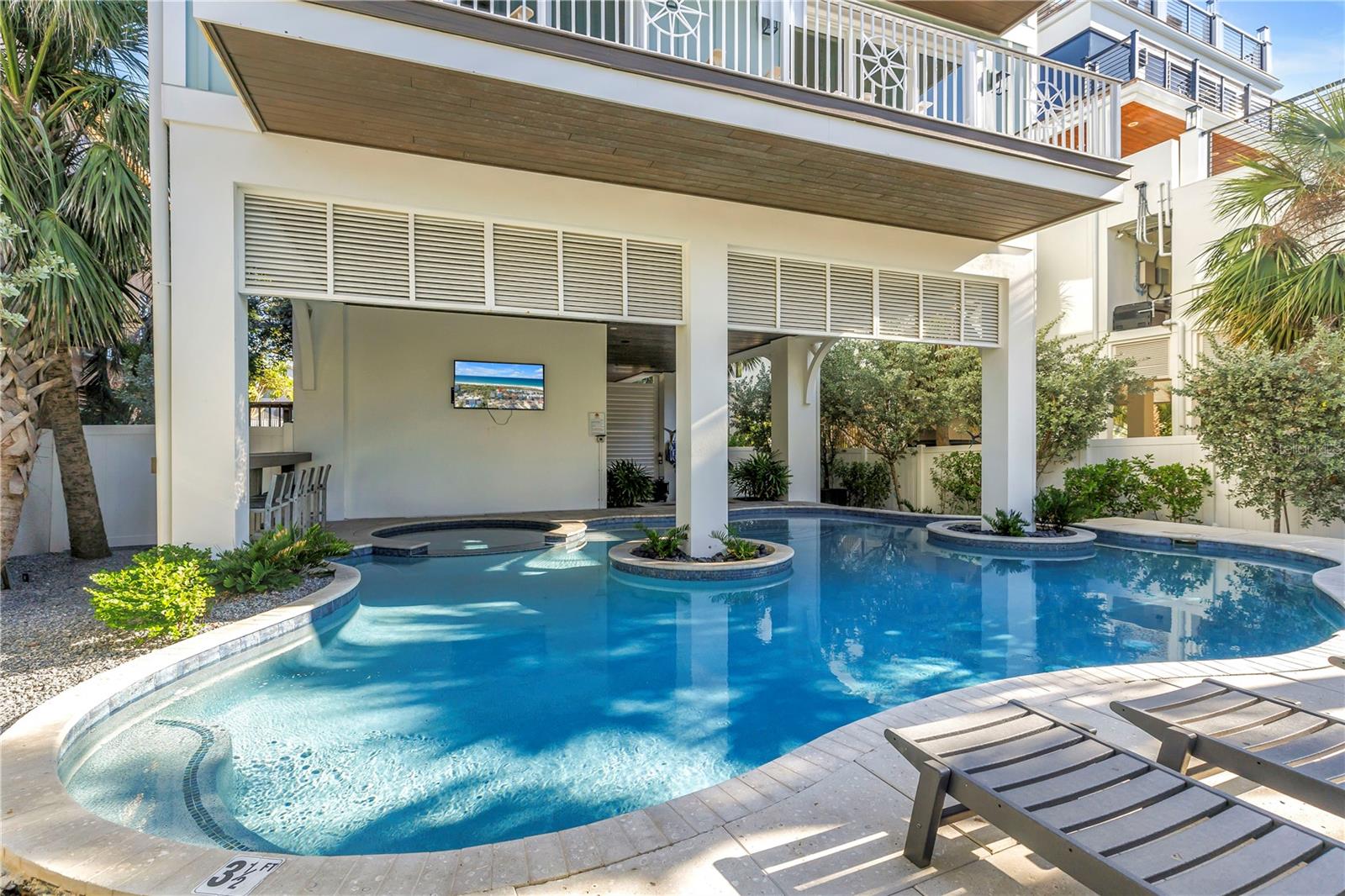 SARASOTA BEACH - Residential