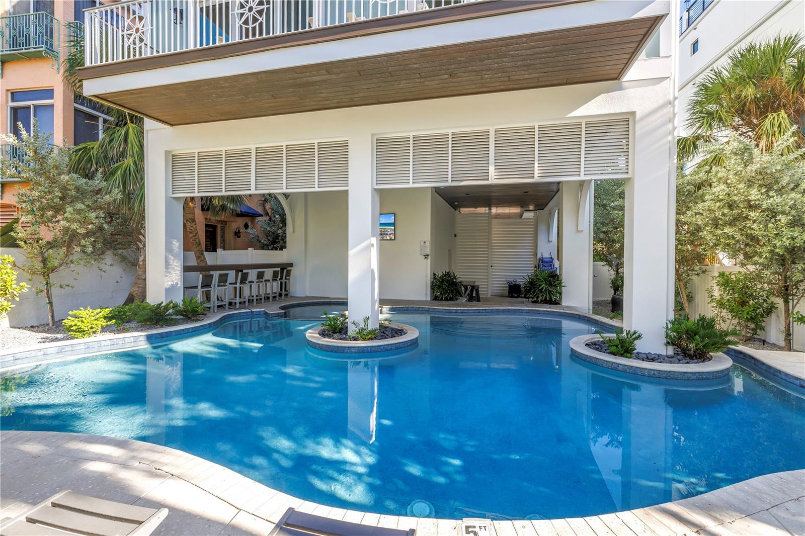 SARASOTA BEACH - Residential