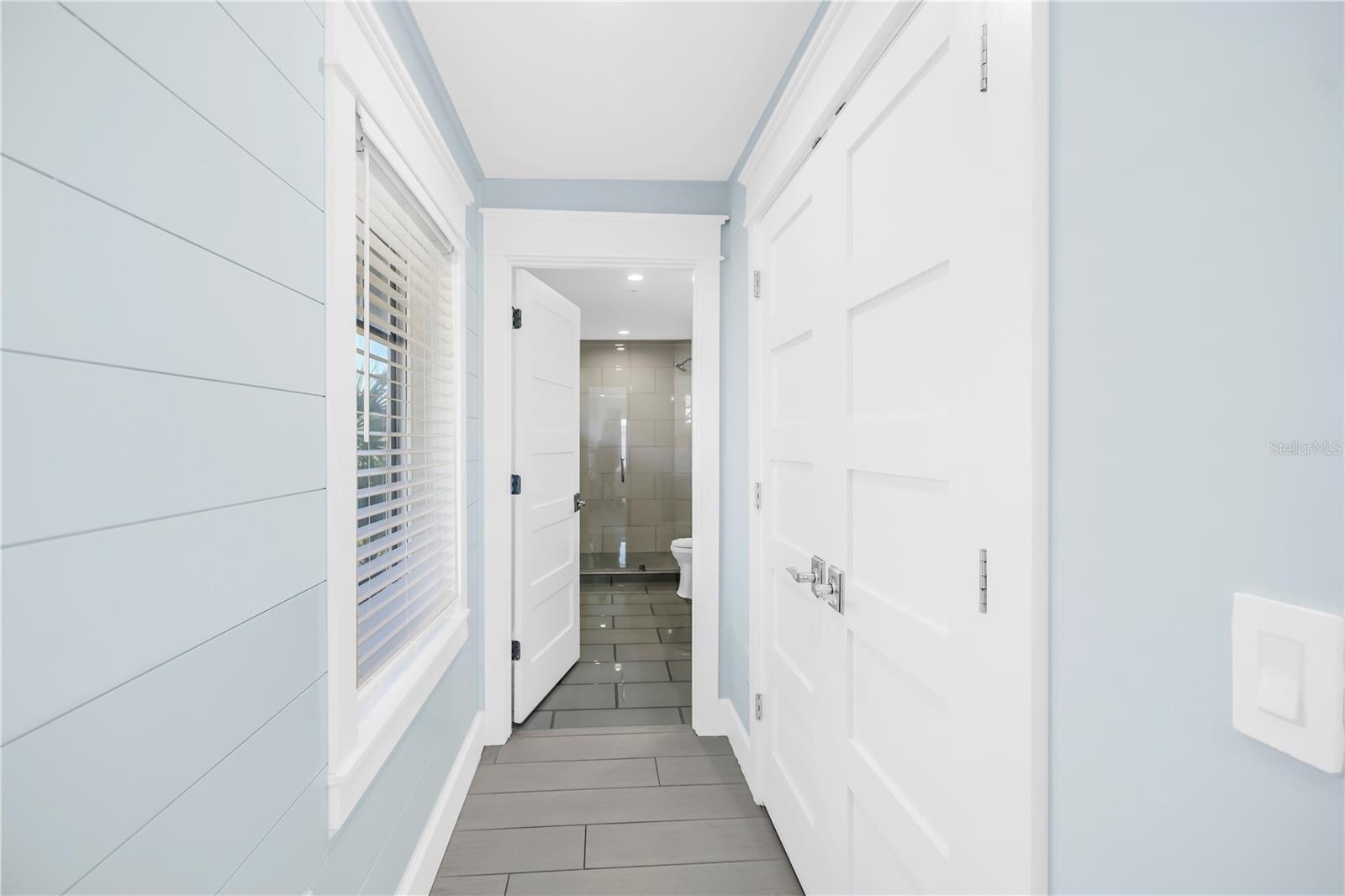 SARASOTA BEACH - Residential