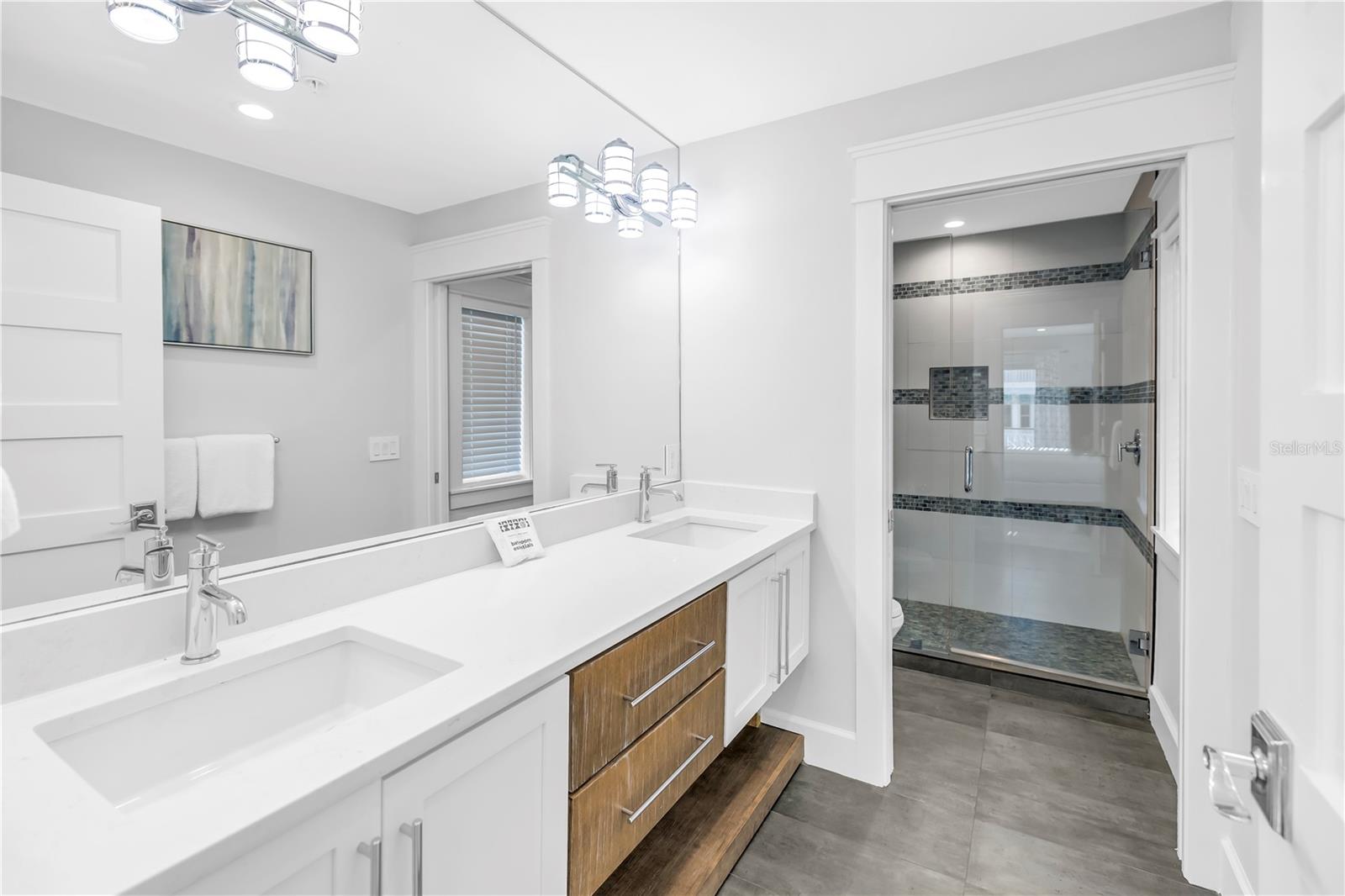 SARASOTA BEACH - Residential