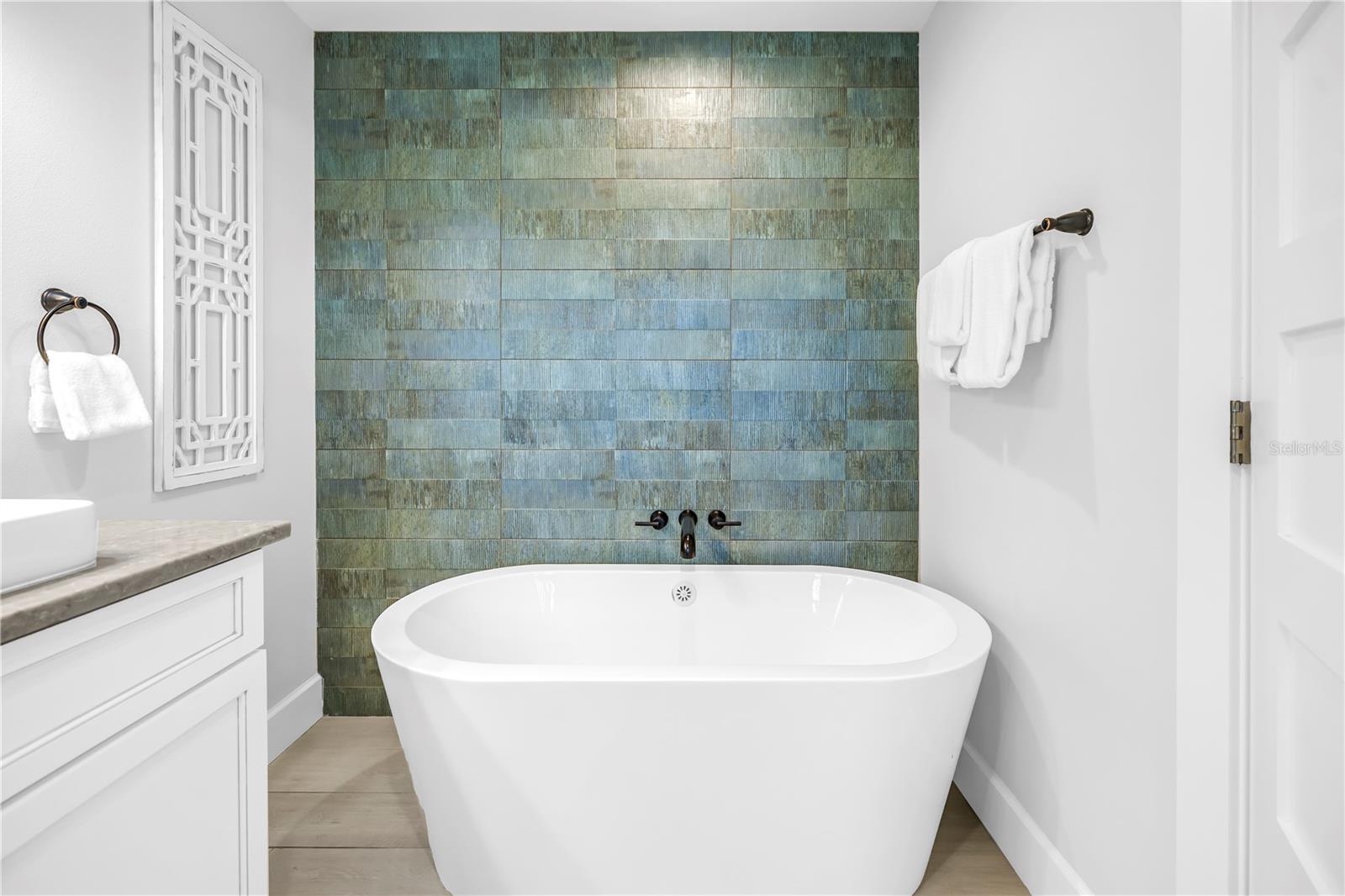 SARASOTA BEACH - Residential