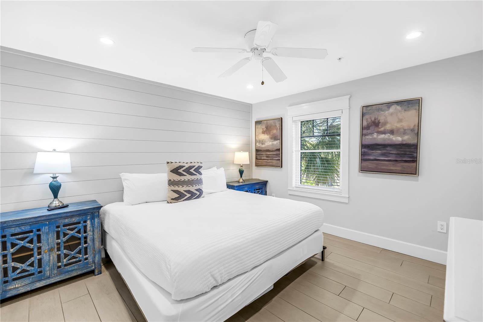 SARASOTA BEACH - Residential