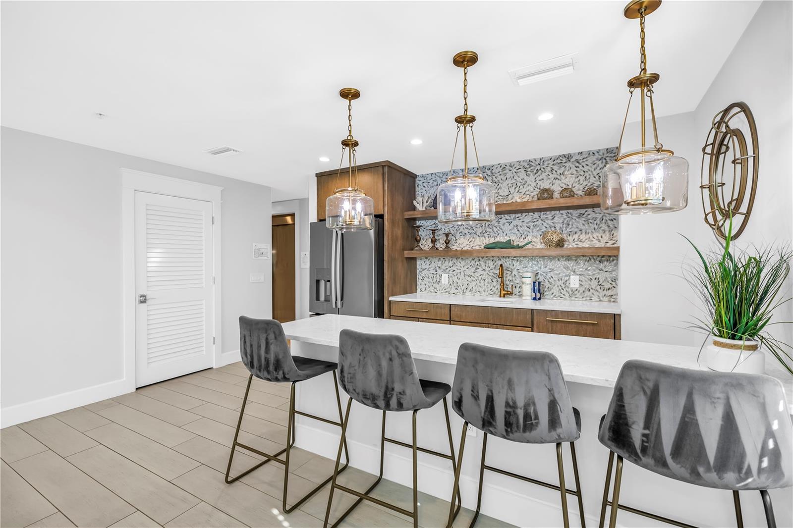 SARASOTA BEACH - Residential