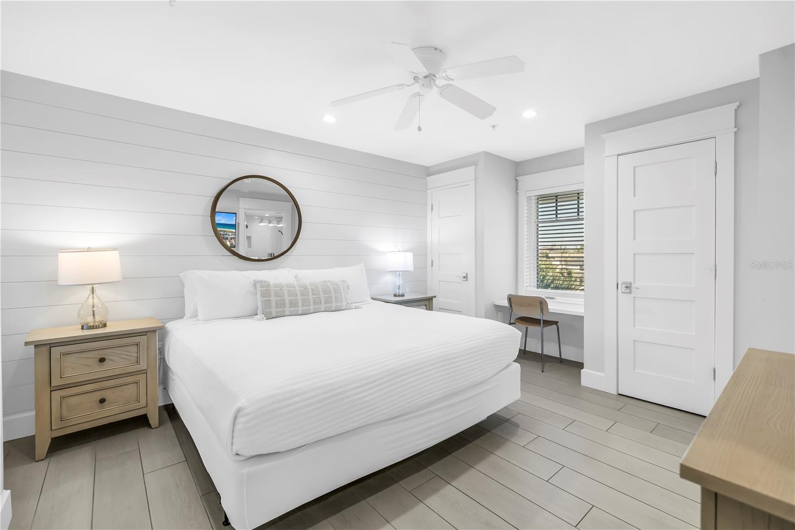 SARASOTA BEACH - Residential