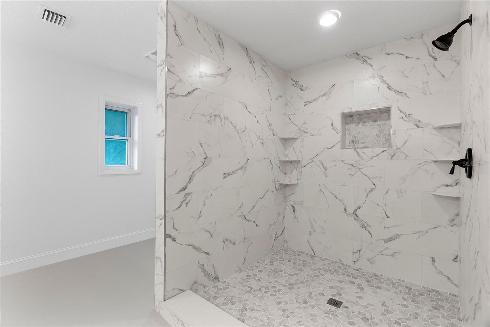 SAN SEBASTIAN HEIGHTS UNIT 1A - Residential