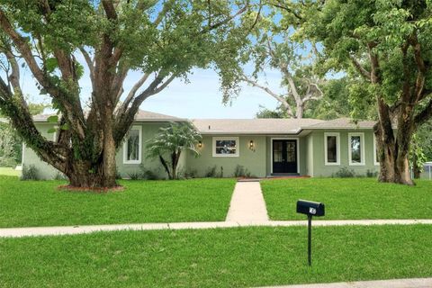 Photo of 502 San Sebastian Prado, Altamonte Springs, FL 32714 (MLS # O6341560)