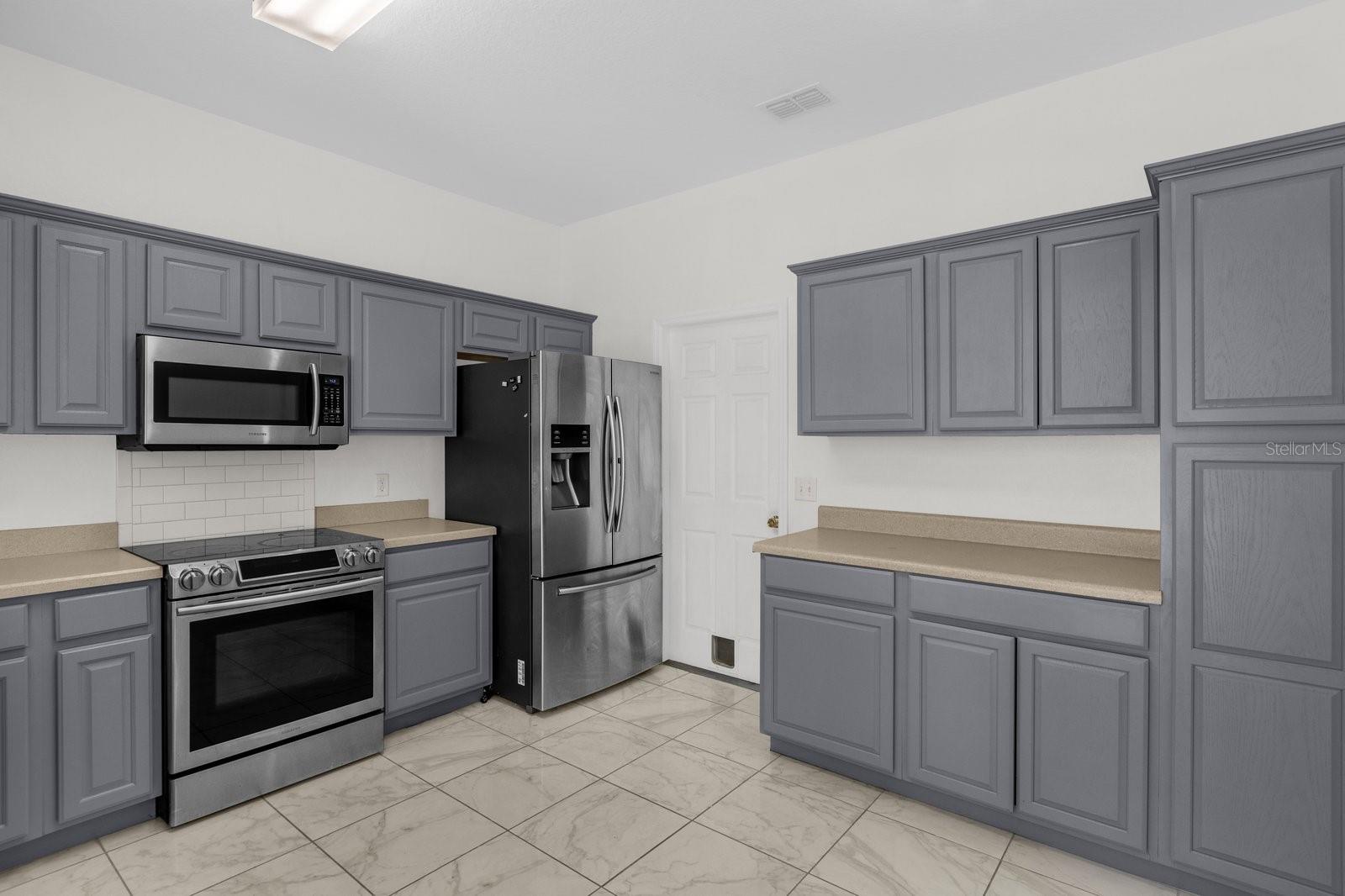 VILLAGES OF PARKWOOD - Residential