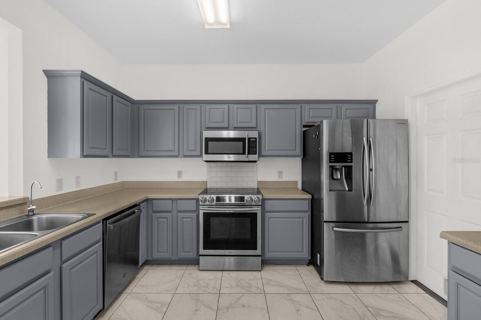 VILLAGES OF PARKWOOD - Residential