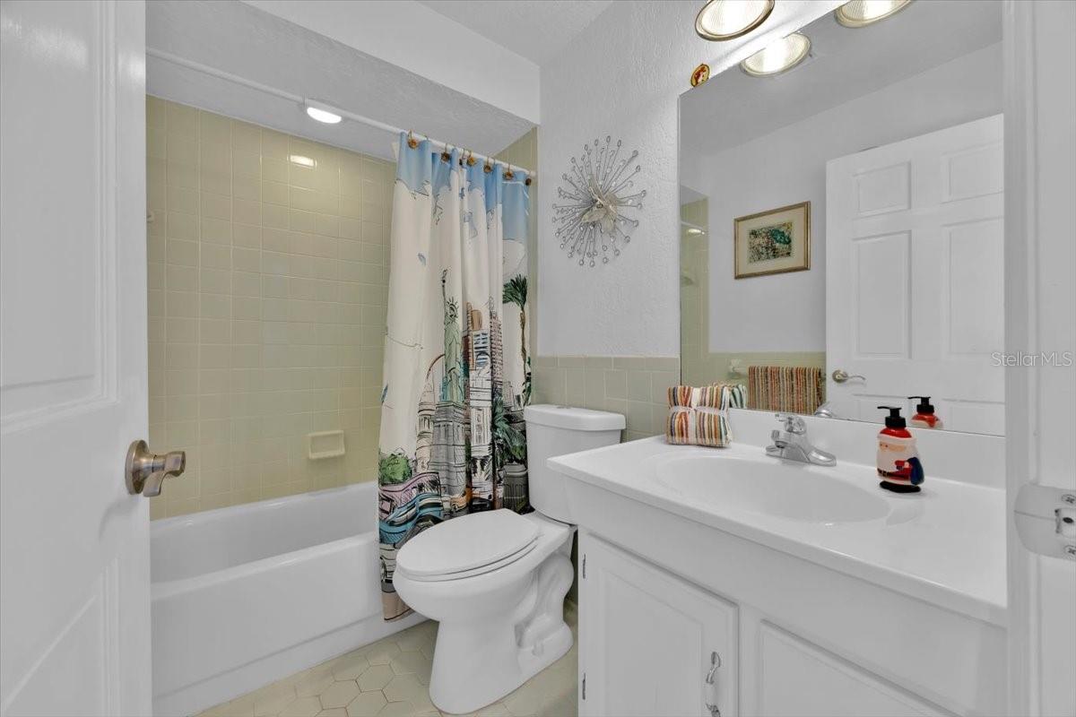 SWEETWATER GOLF & TENNIS CLUB ADD 02 - Residential