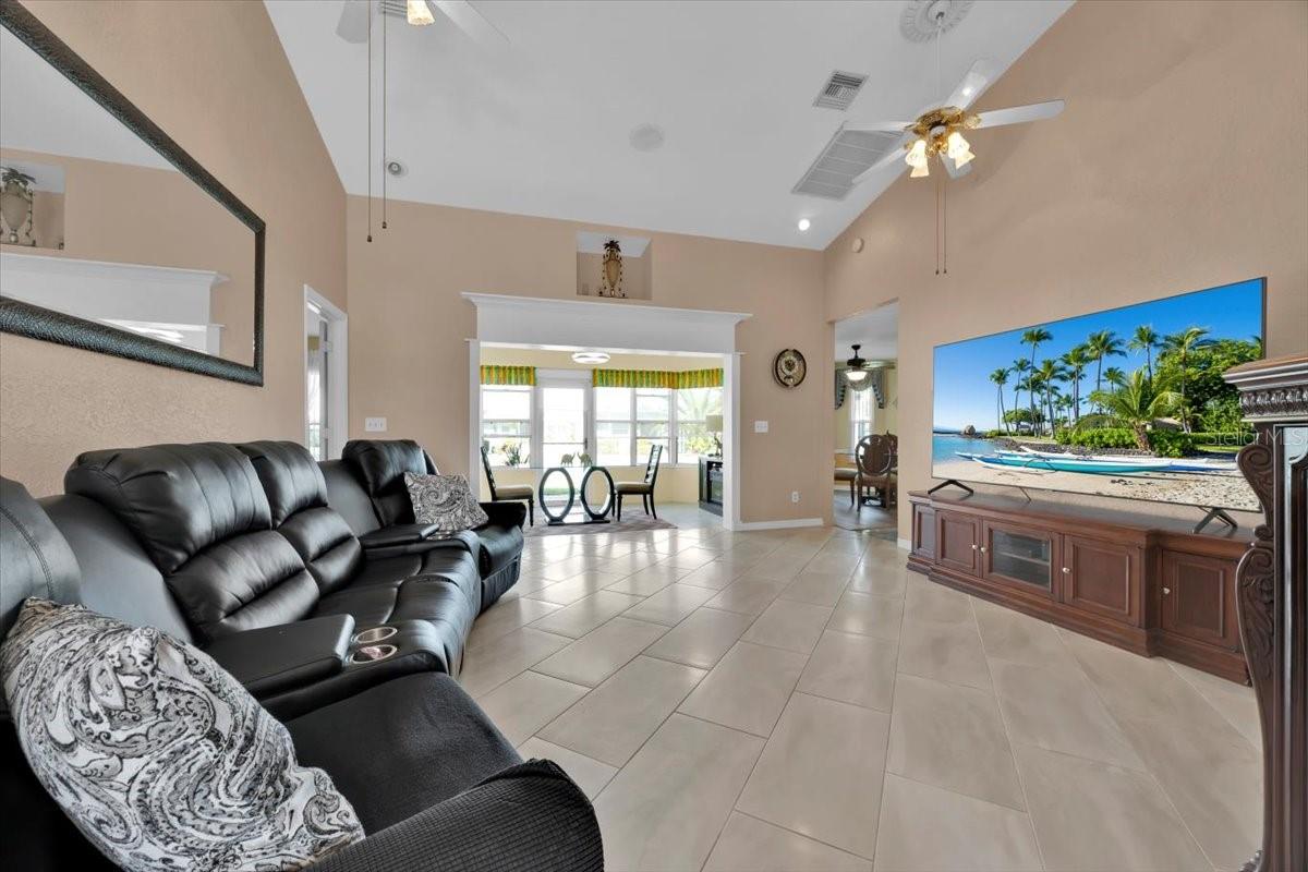 SWEETWATER GOLF & TENNIS CLUB ADD 02 - Residential