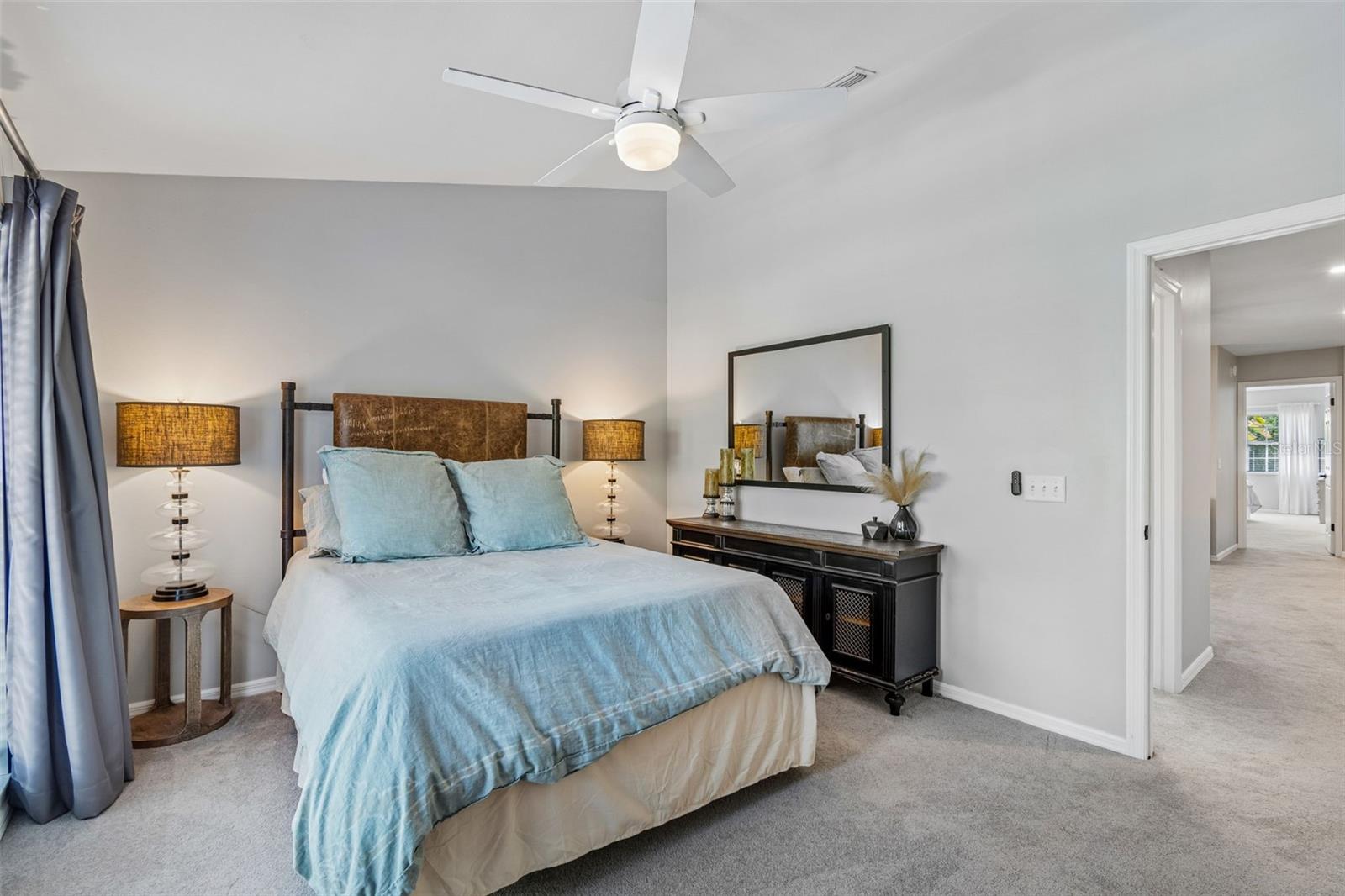THE VILLAS OF BAY VILLA PLACE - Residential