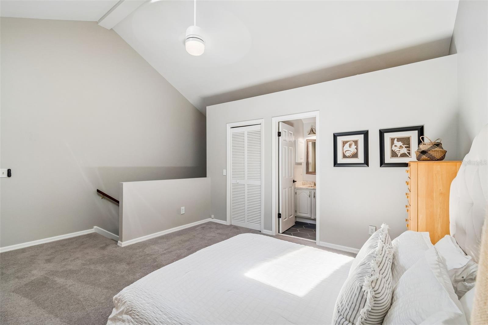 THE VILLAS OF BAY VILLA PLACE - Residential