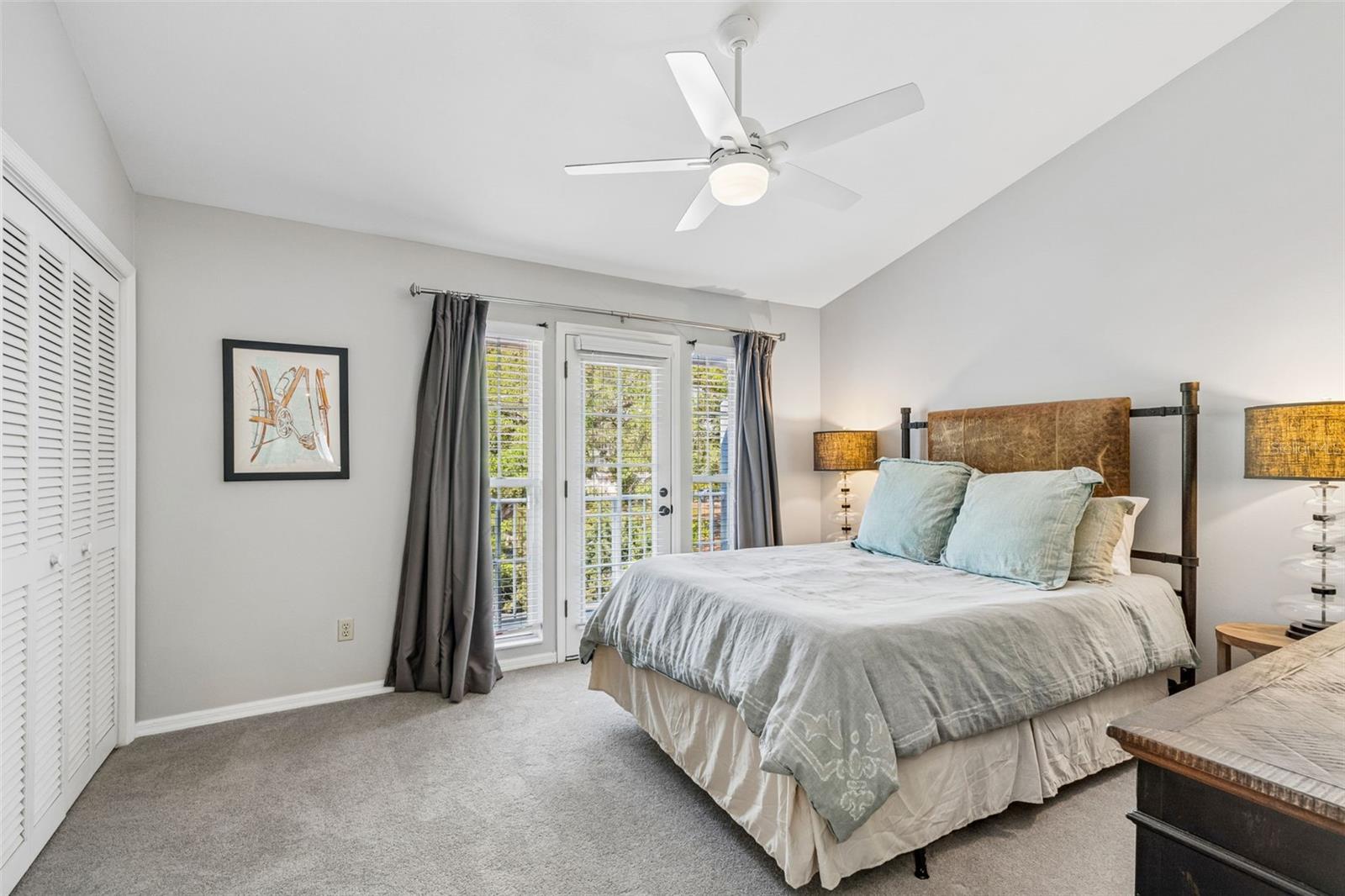 THE VILLAS OF BAY VILLA PLACE - Residential