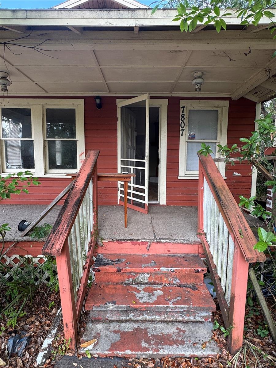 7807 N MULBERRY STREET