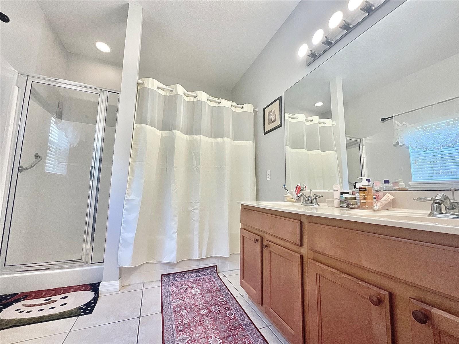 ESTANCIA - Residential