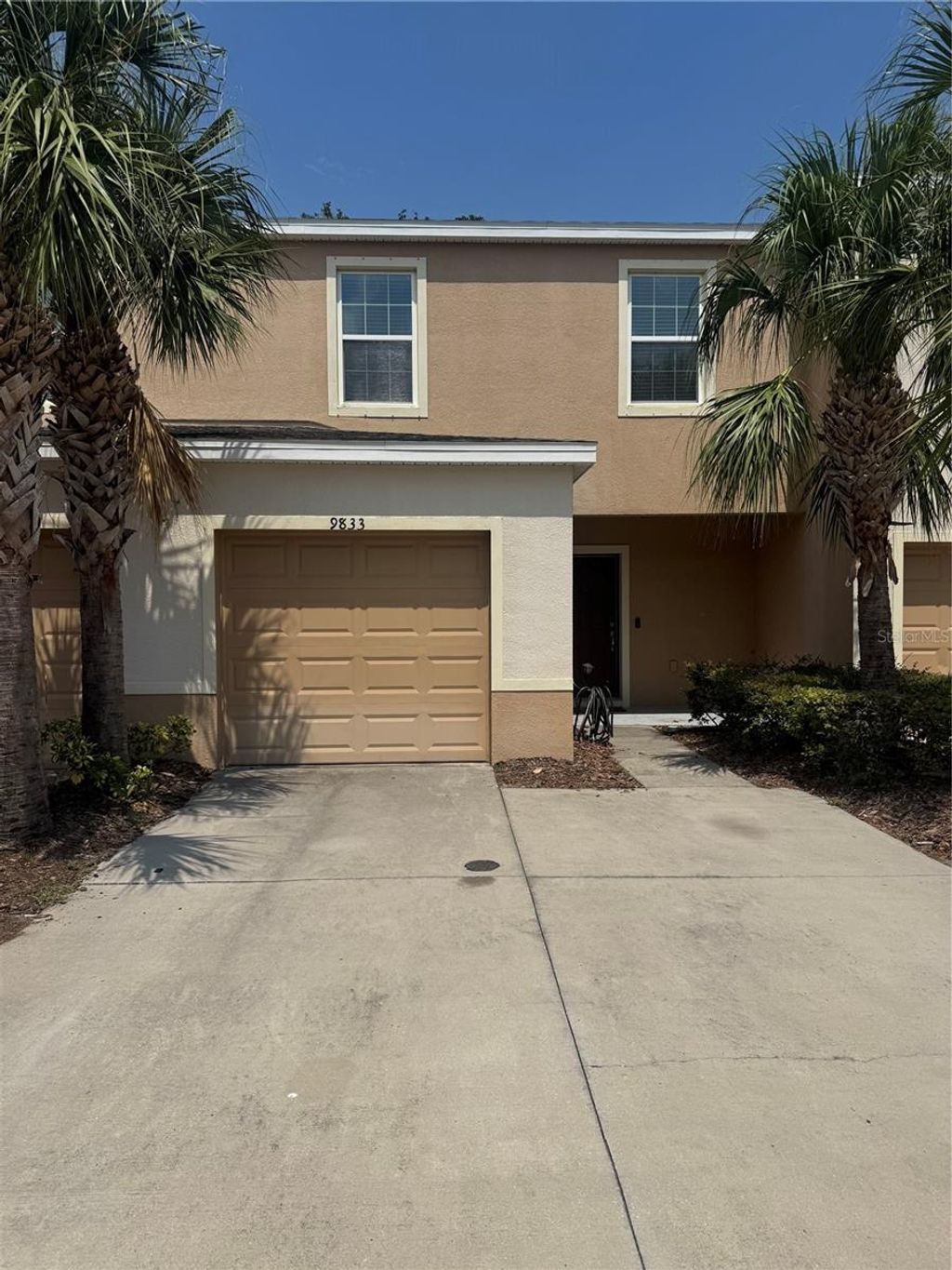 Photo of 9833 Hound Chase Drive, Gibsonton, FL 33534 (MLS # TB8389801)