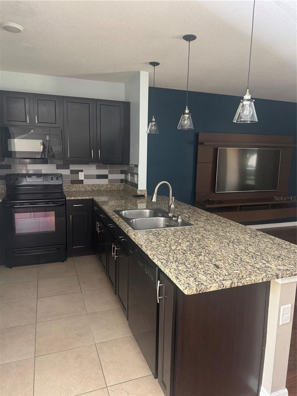 Photo of 9833 Hound Chase Drive, Gibsonton, FL 33534 (MLS # TB8389801)