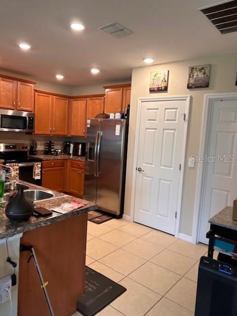 FIELDSTONE AT CYPRESS WOODS WEST - Residential