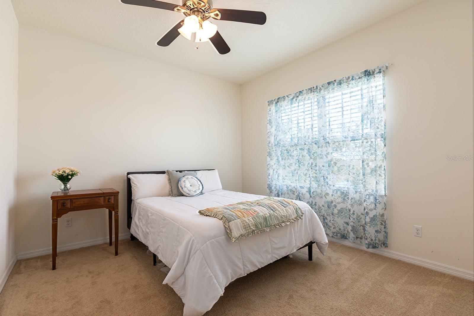 OVERLOOK 2 HAMLIN - Residential