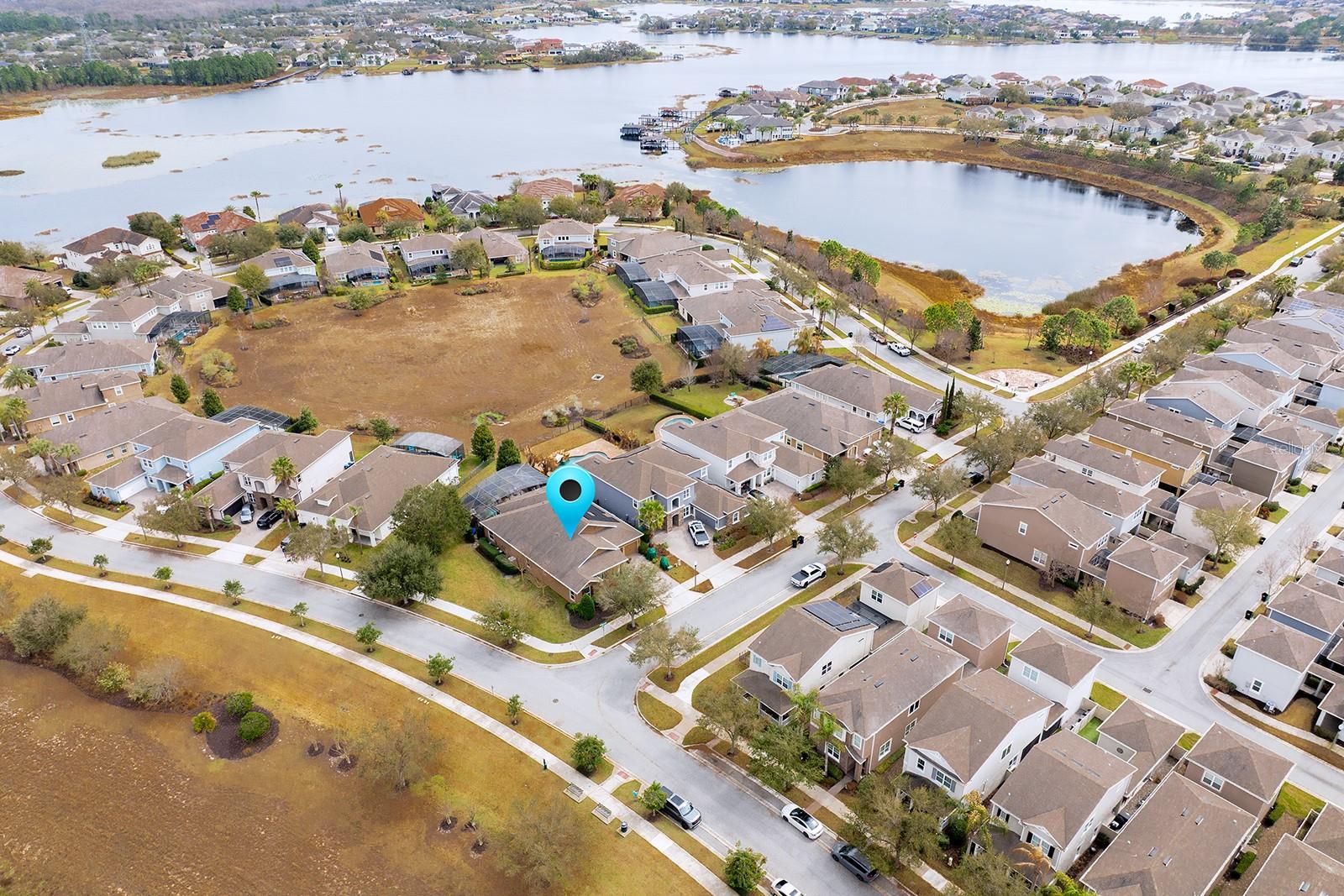 OVERLOOK 2 HAMLIN - Residential