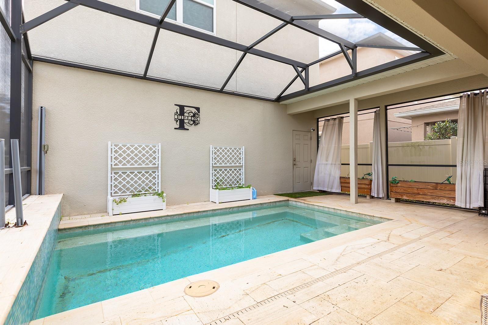 OVERLOOK 2 HAMLIN - Residential