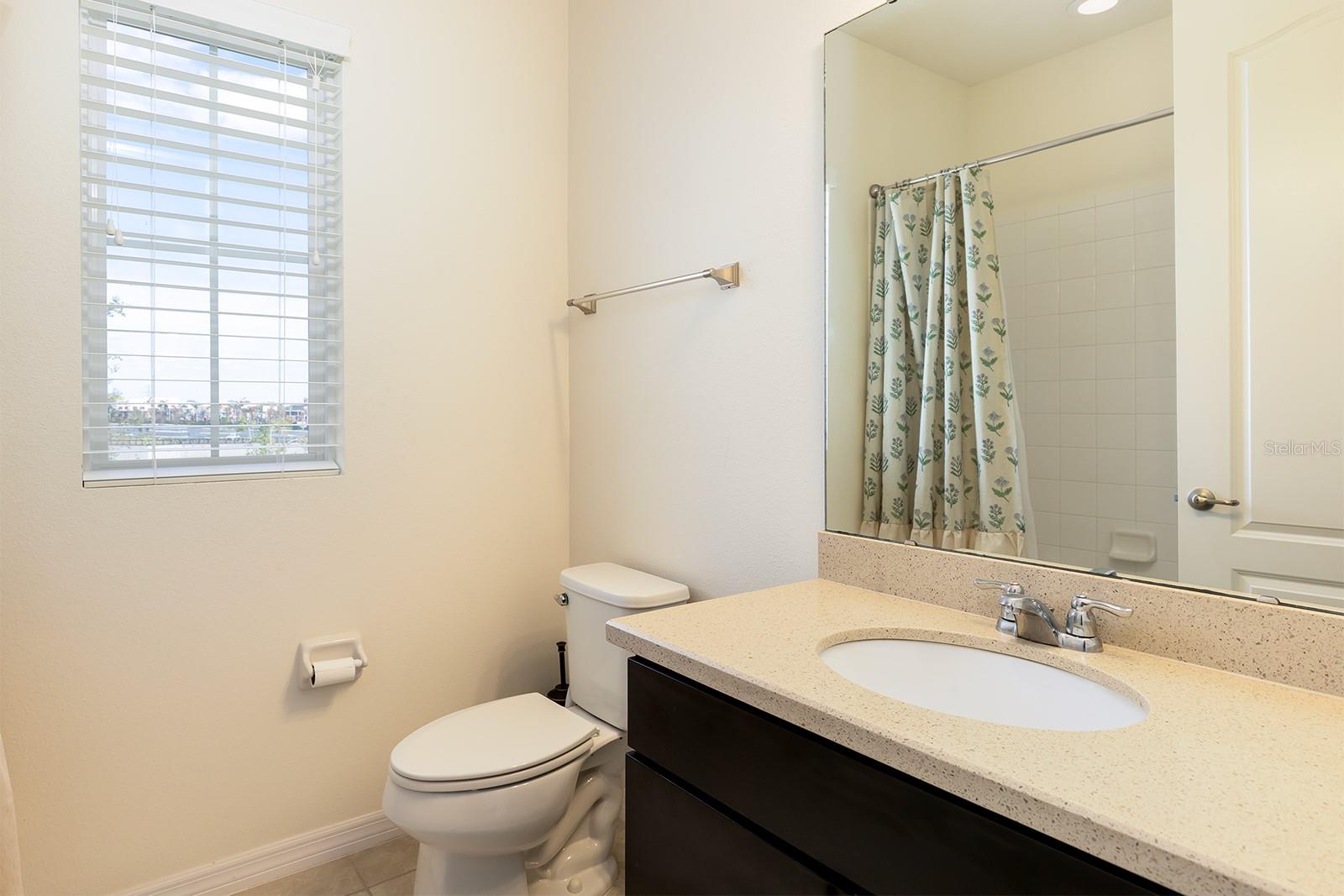 OVERLOOK 2 HAMLIN - Residential