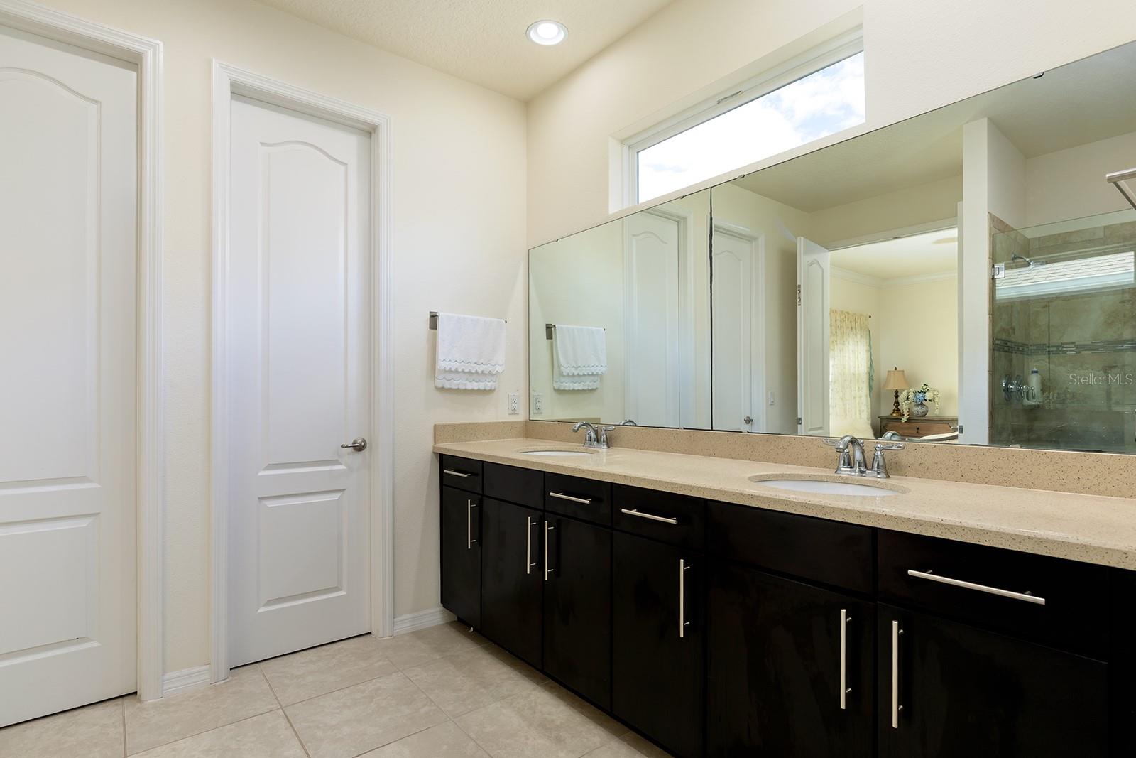 OVERLOOK 2 HAMLIN - Residential