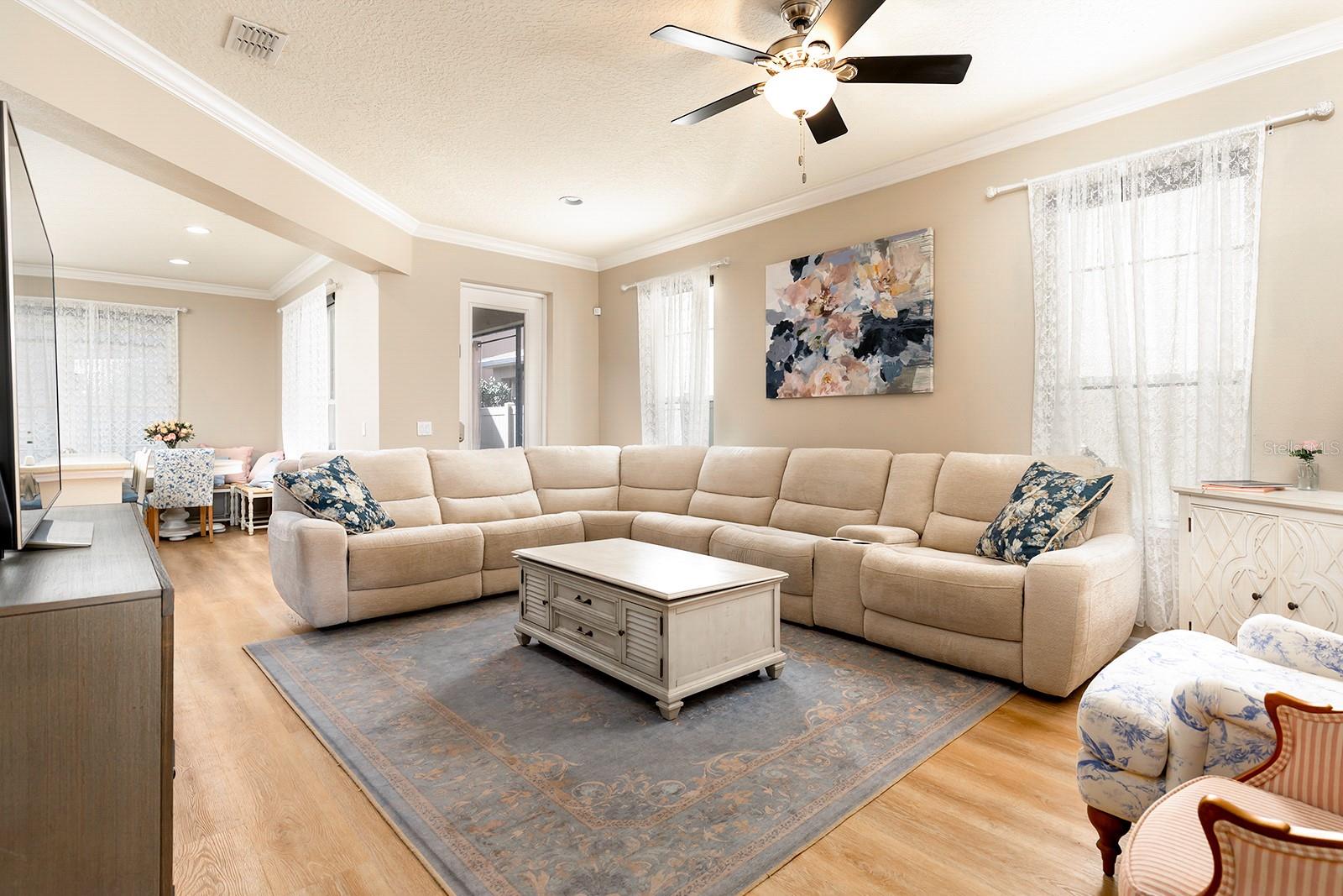 OVERLOOK 2 HAMLIN - Residential