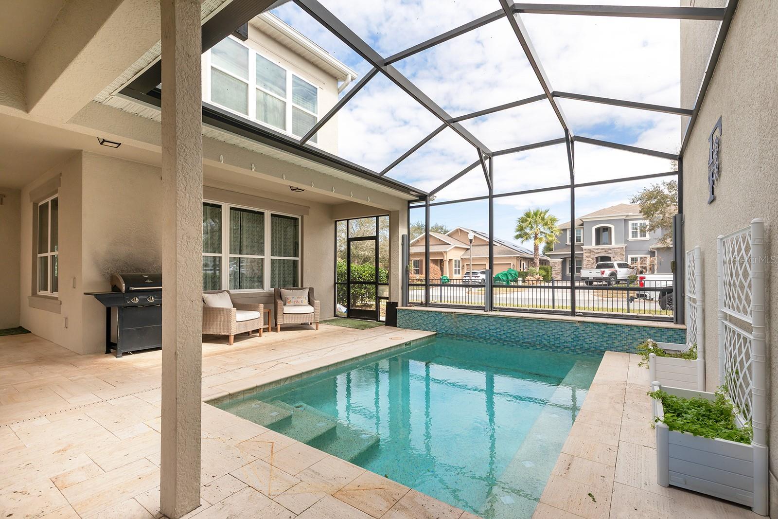 OVERLOOK 2 HAMLIN - Residential