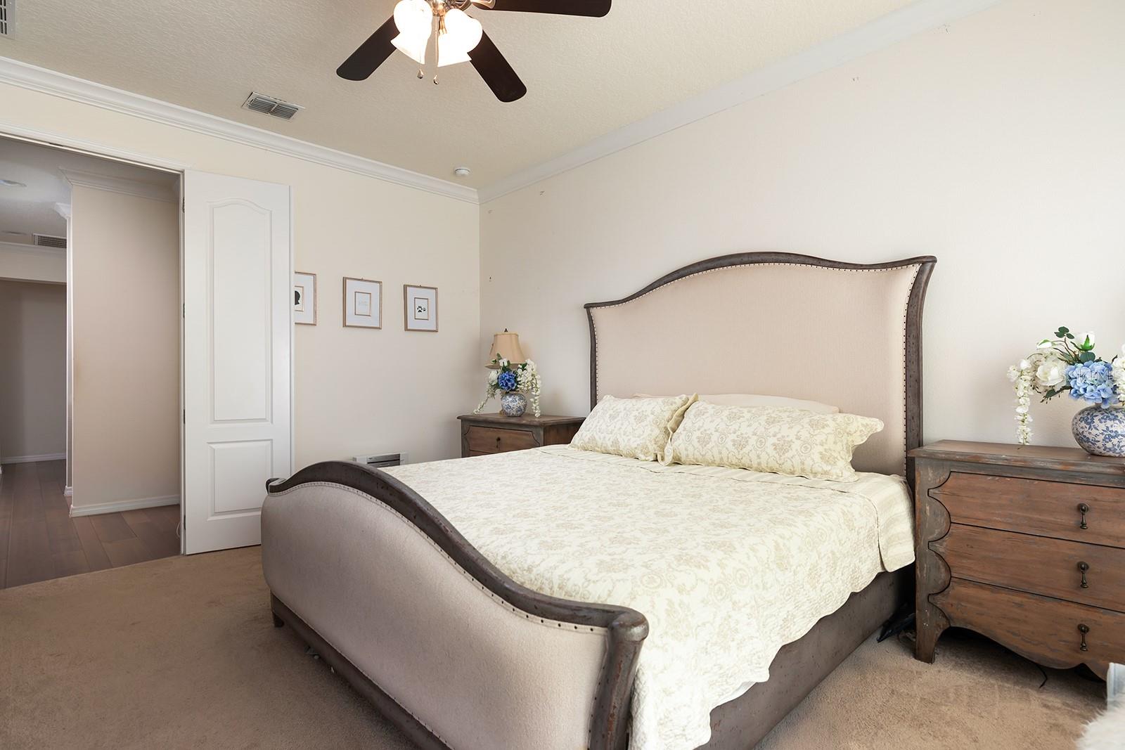 OVERLOOK 2 HAMLIN - Residential