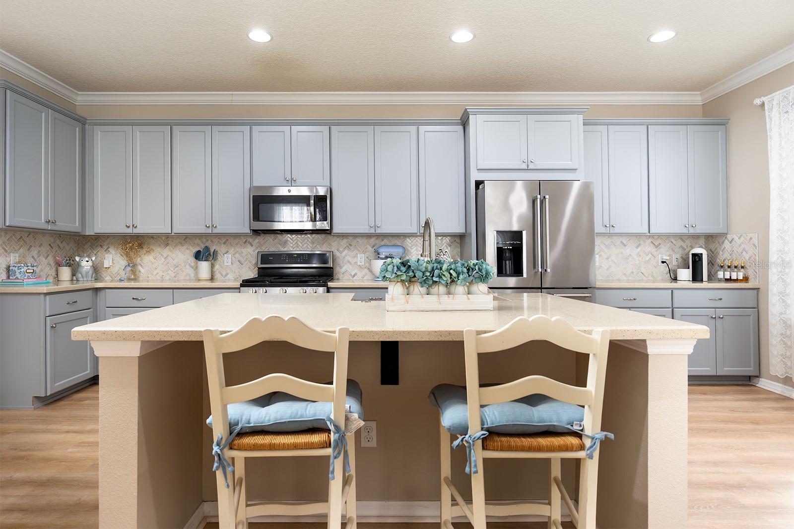 OVERLOOK 2 HAMLIN - Residential