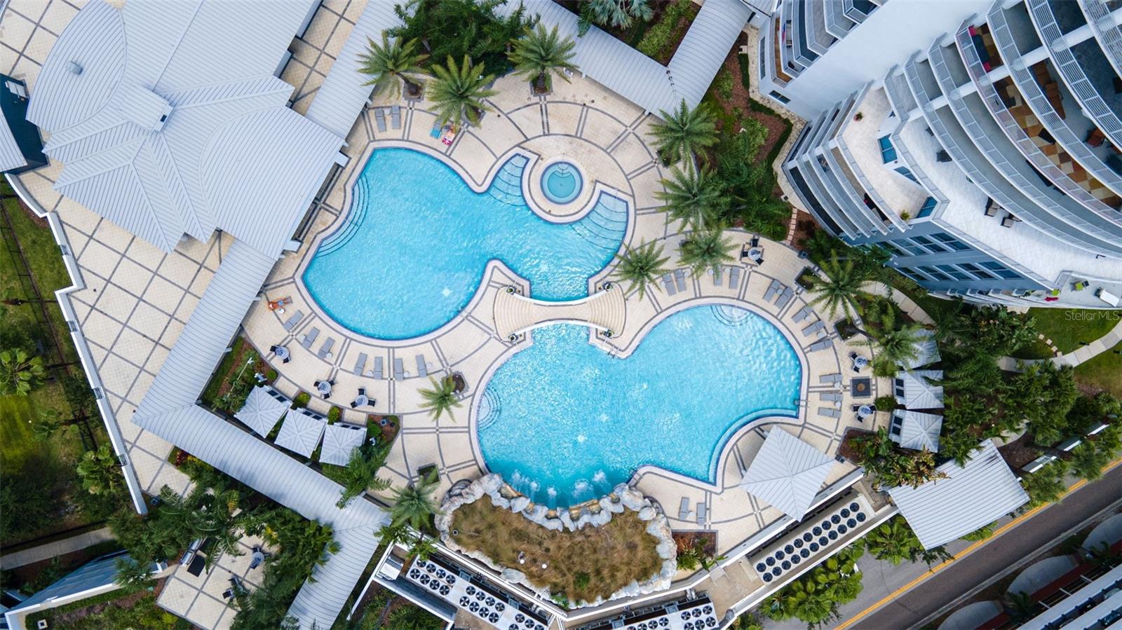 TOWERS OF CHANNELSIDE CONDOMIN - Residential Lease