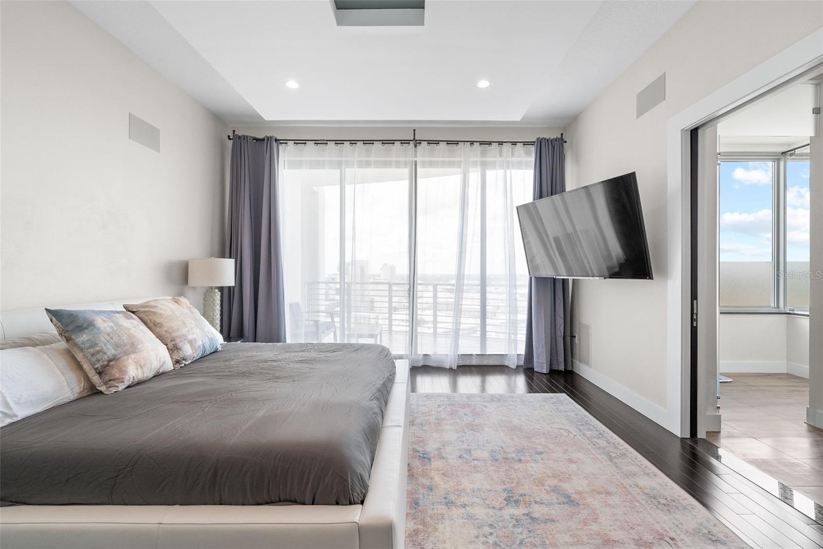 TOWERS OF CHANNELSIDE CONDOMIN - Residential Lease