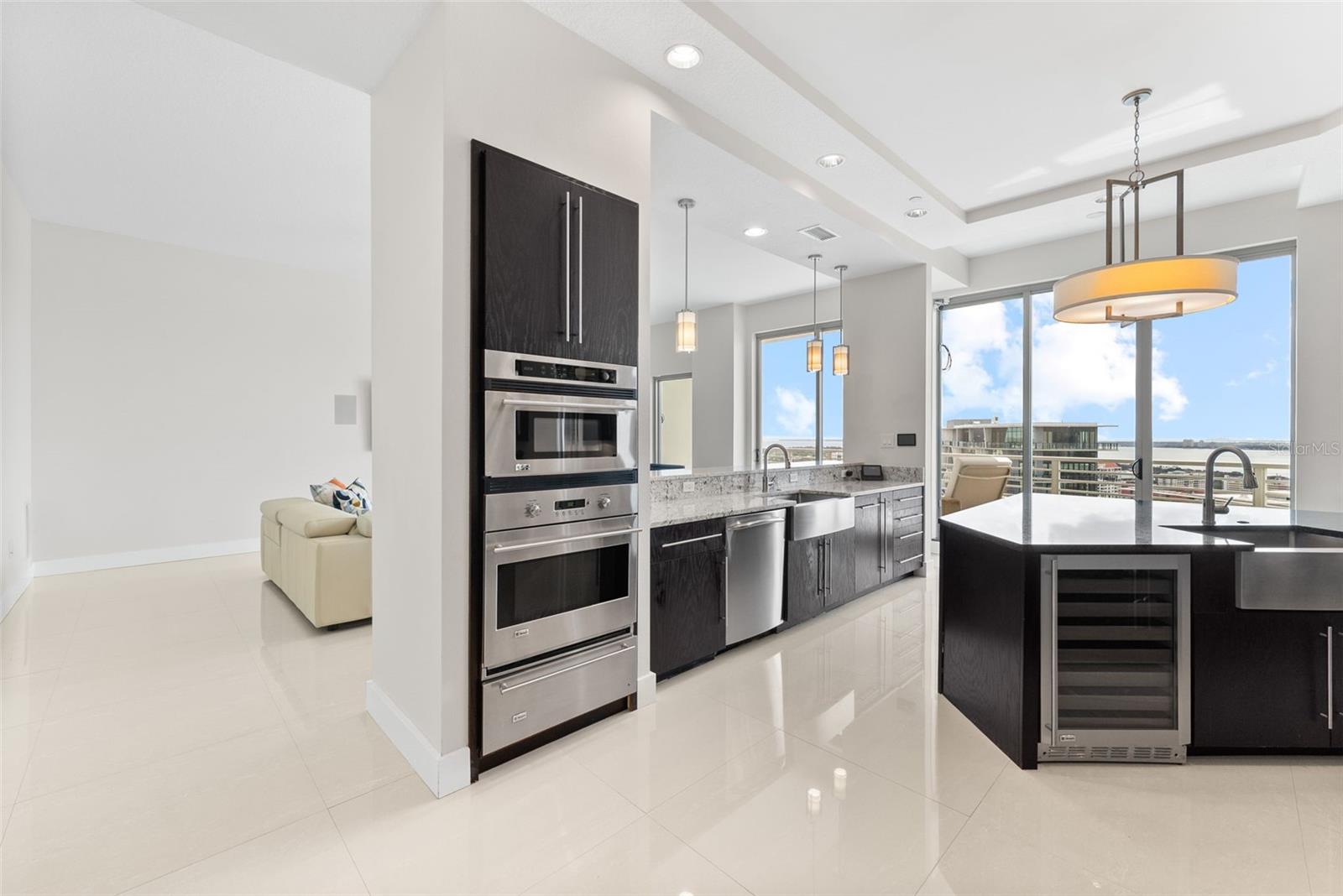 TOWERS OF CHANNELSIDE CONDOMIN - Residential Lease