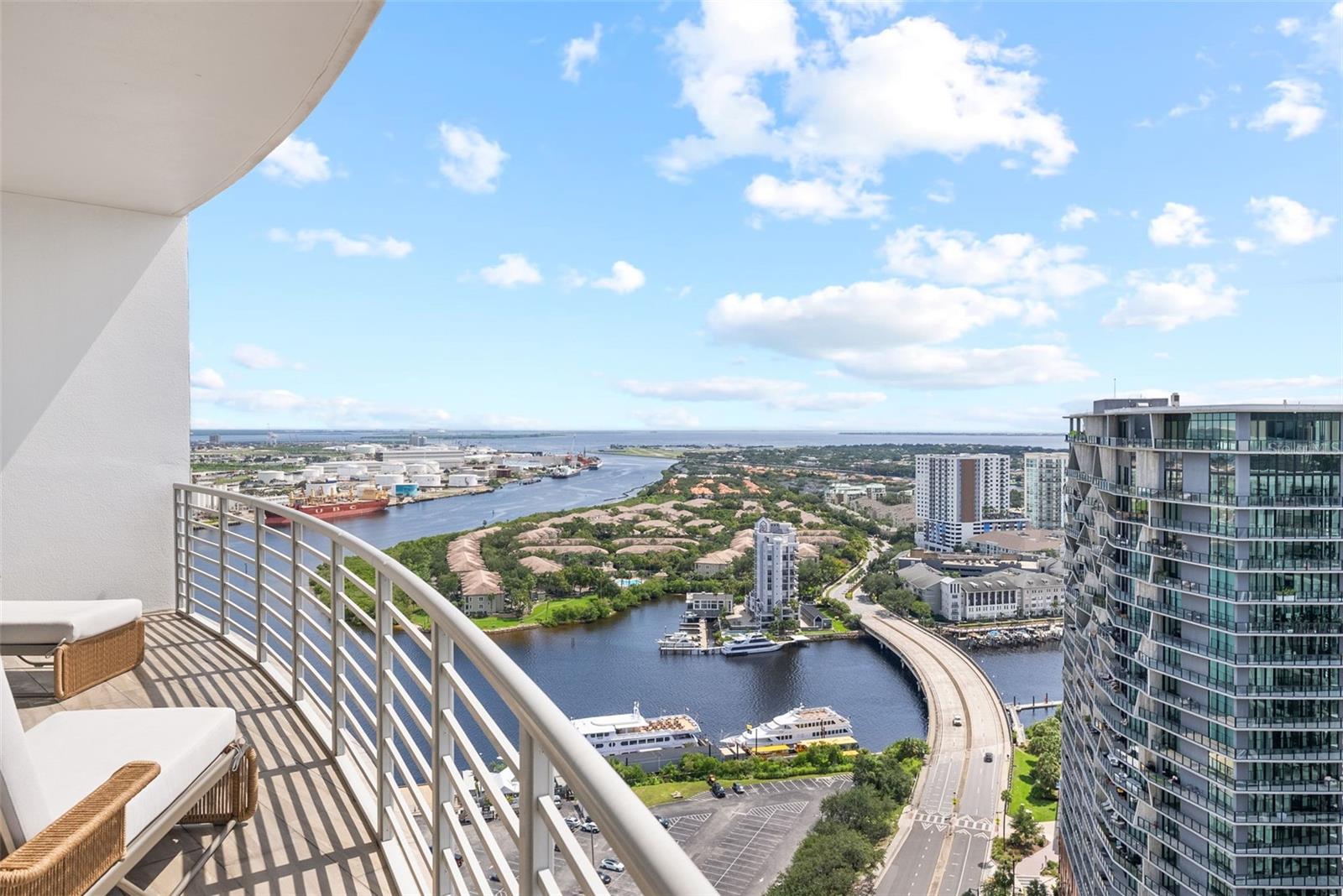 TOWERS OF CHANNELSIDE CONDOMIN - Residential Lease