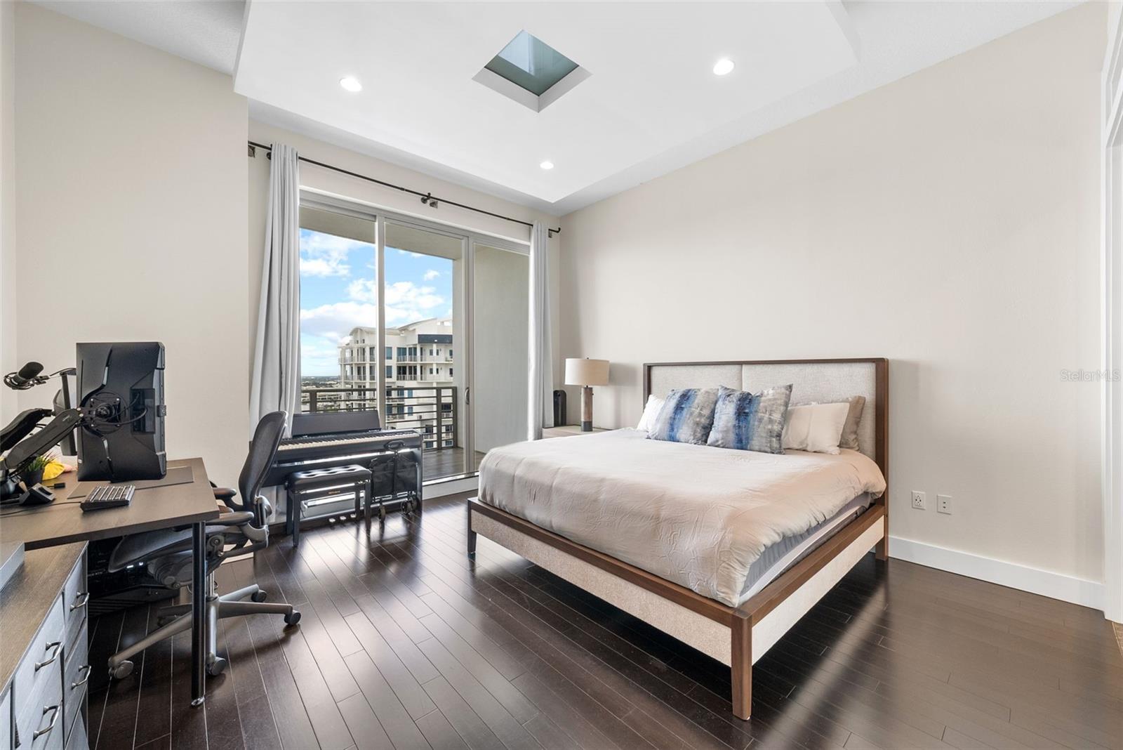 TOWERS OF CHANNELSIDE CONDOMIN - Residential Lease