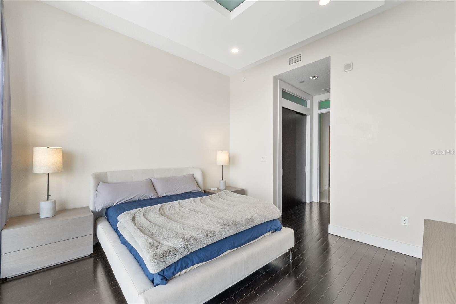 TOWERS OF CHANNELSIDE CONDOMIN - Residential Lease