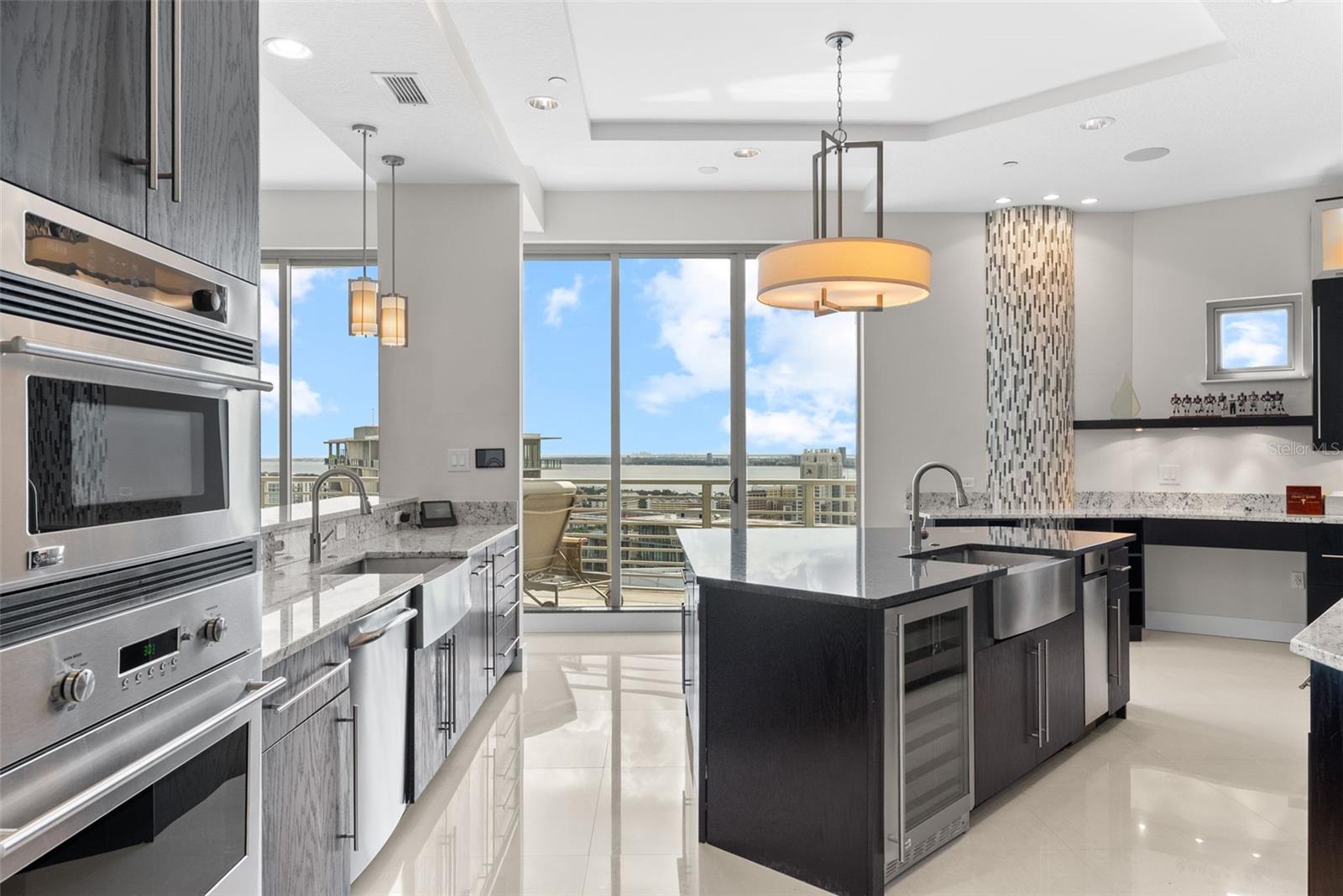 TOWERS OF CHANNELSIDE CONDOMIN - Residential Lease