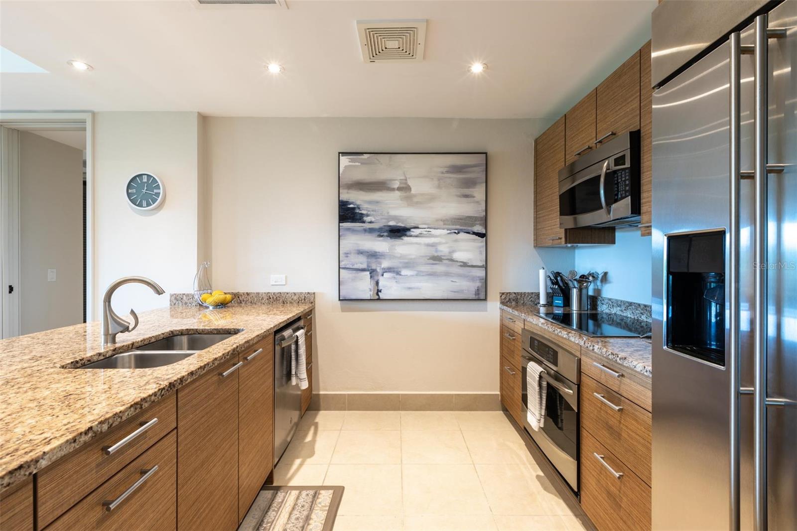 LAS VERANDAS CONDOMINIUM - Residential