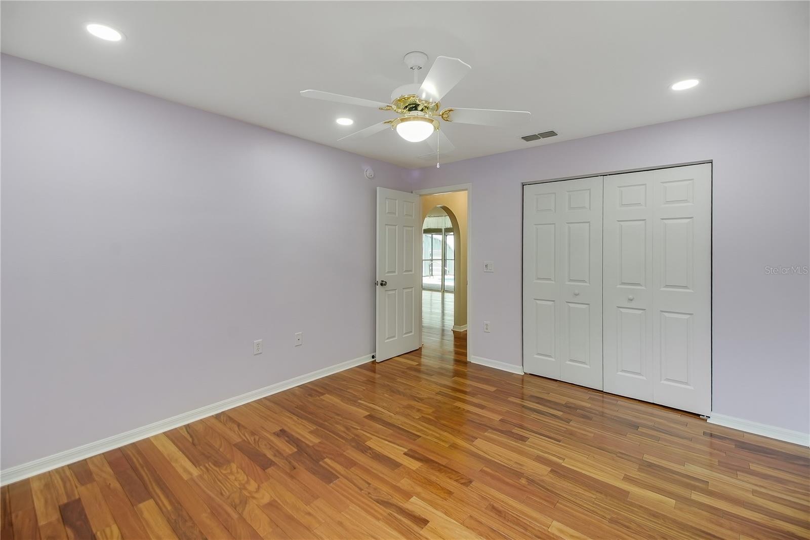 RAINBOW ACRES UN 04 - Residential