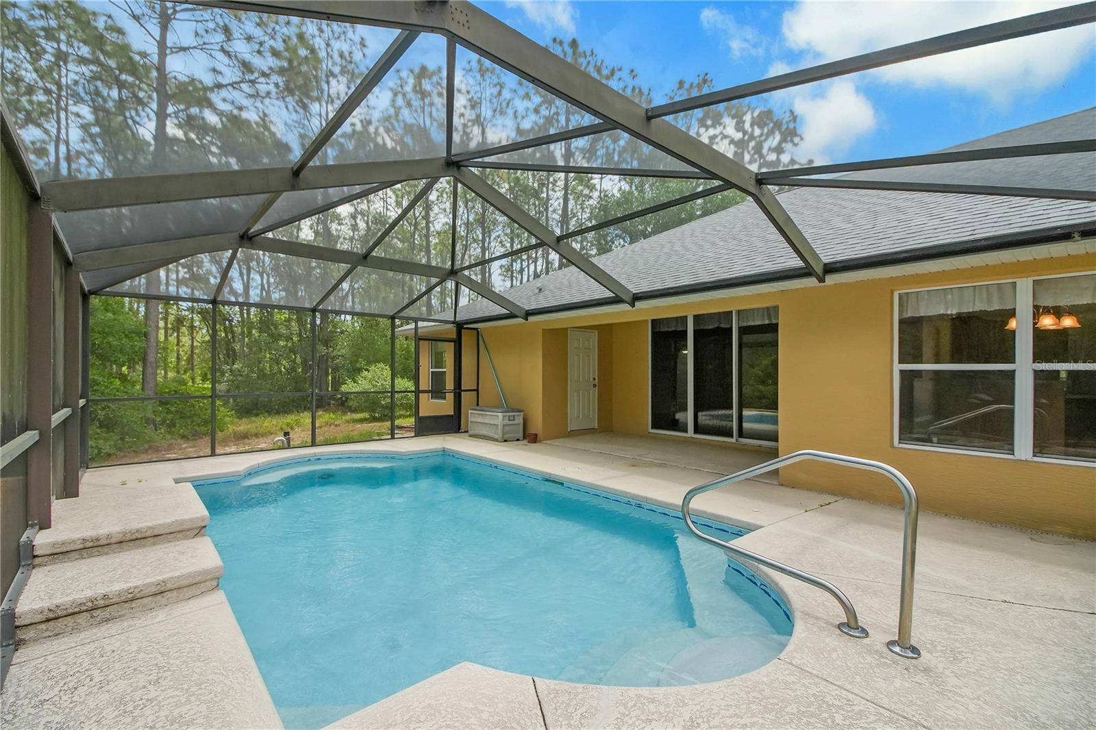 RAINBOW ACRES UN 04 - Residential