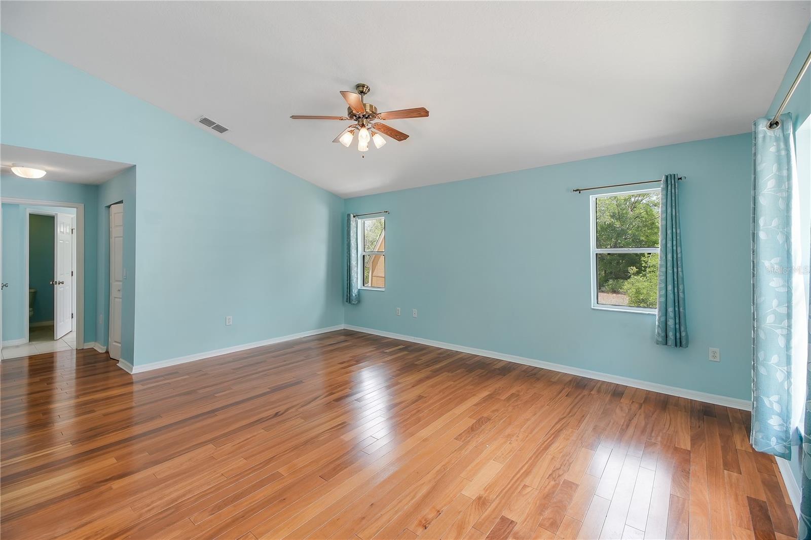 RAINBOW ACRES UN 04 - Residential