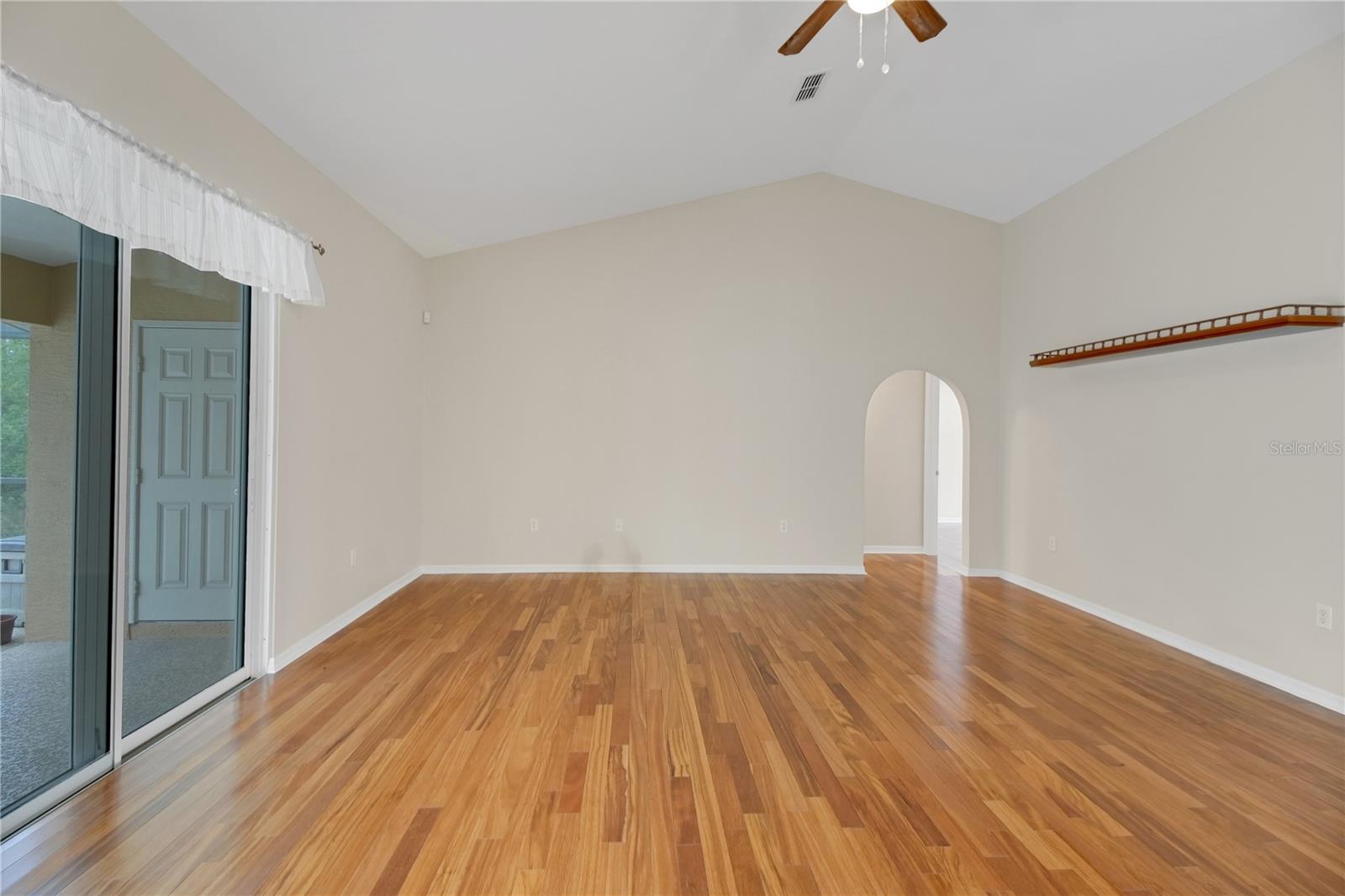 RAINBOW ACRES UN 04 - Residential