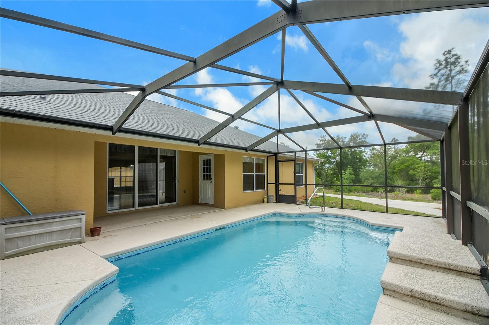 RAINBOW ACRES UN 04 - Residential